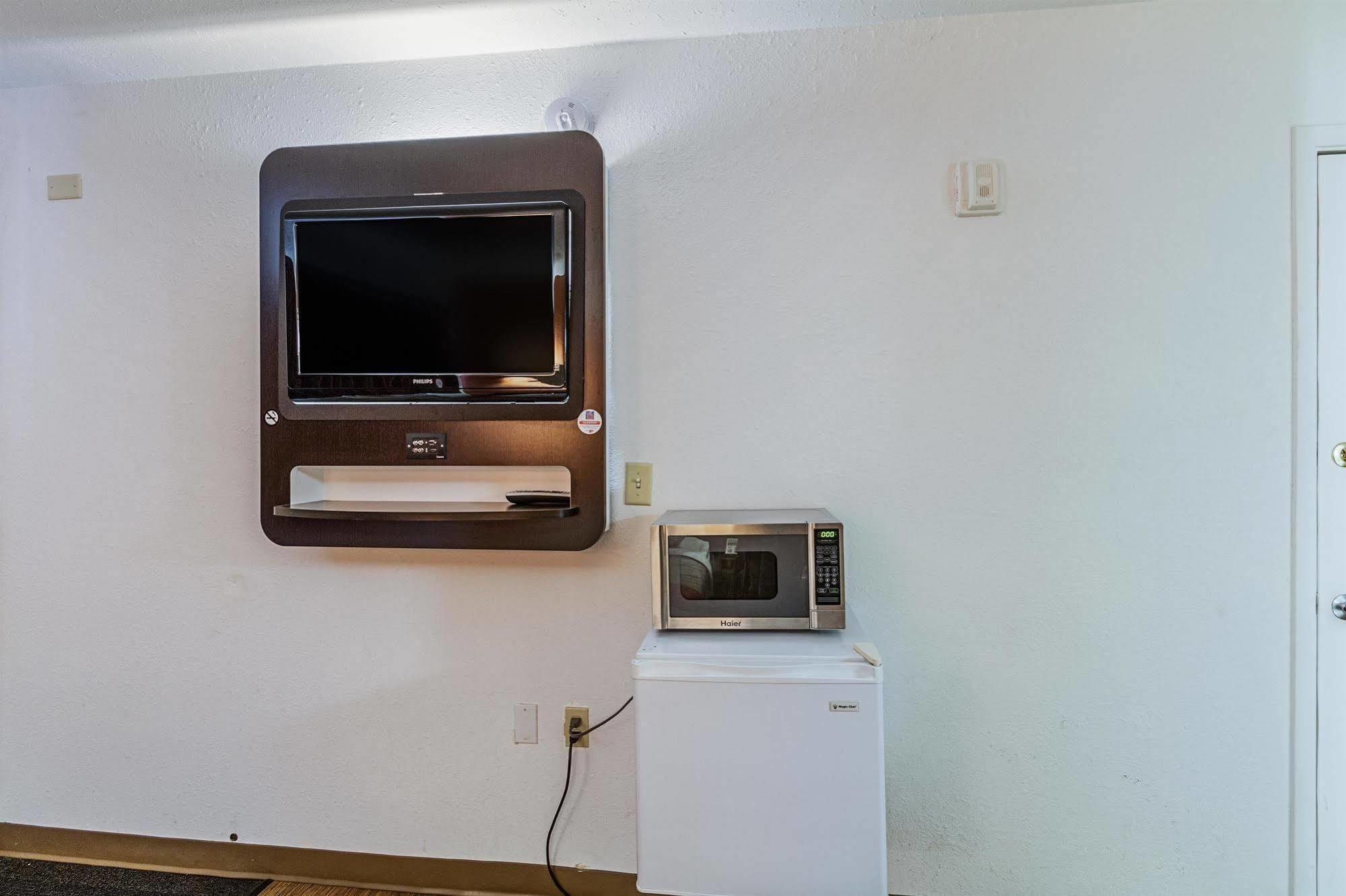 6-oshkosh, Wi