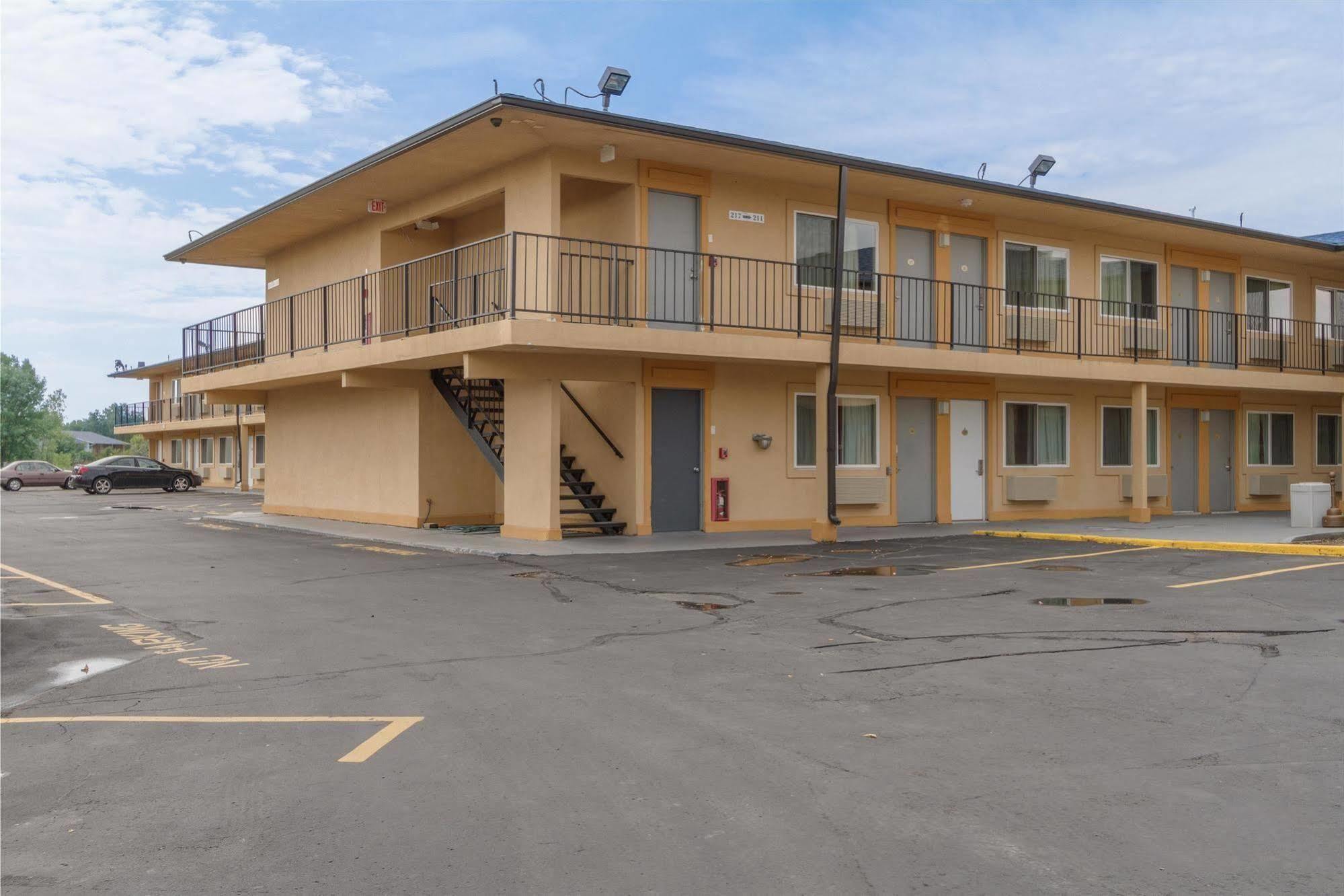 6-oshkosh, Wi 2* Oshkosh